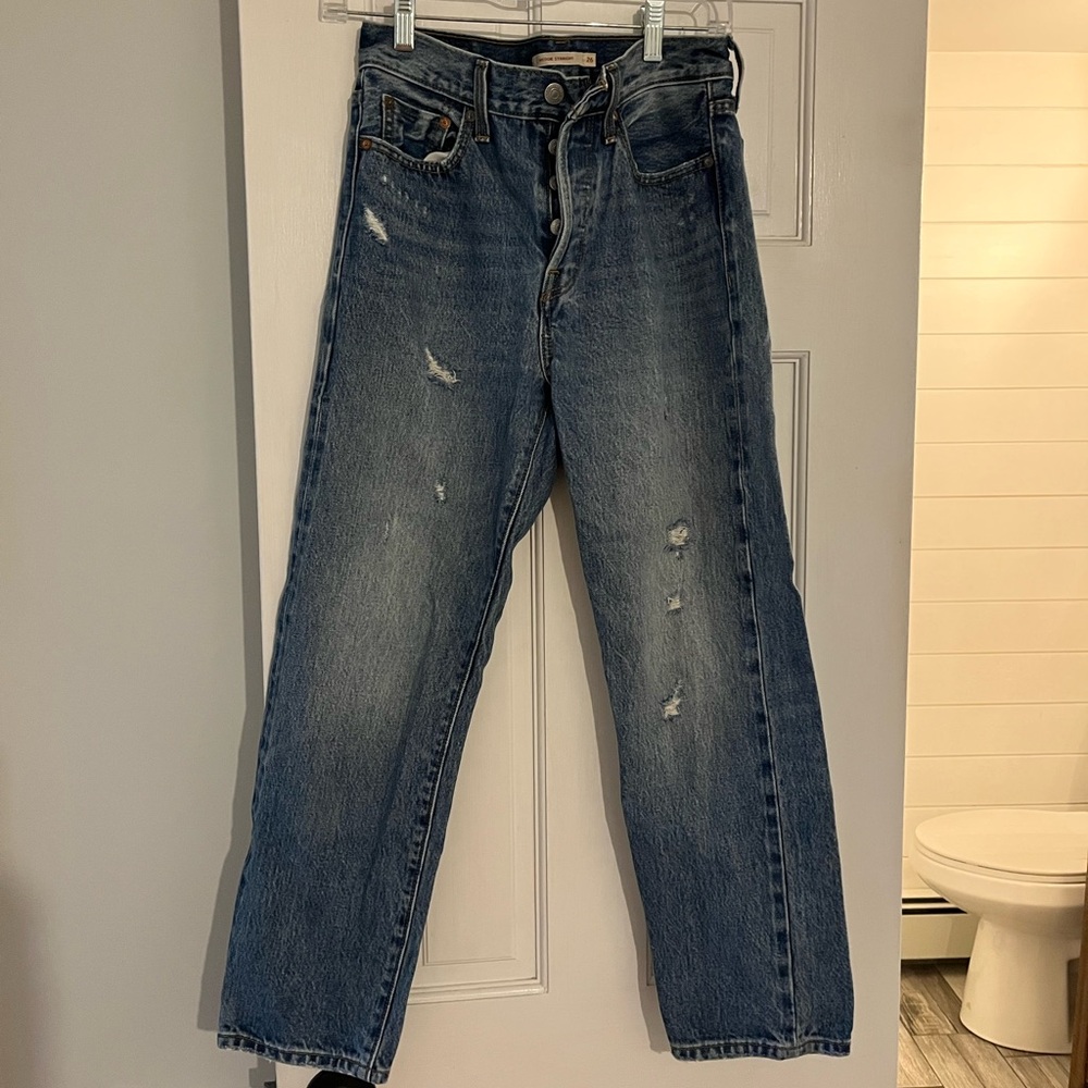 Levi’s wedgie straight Jean
